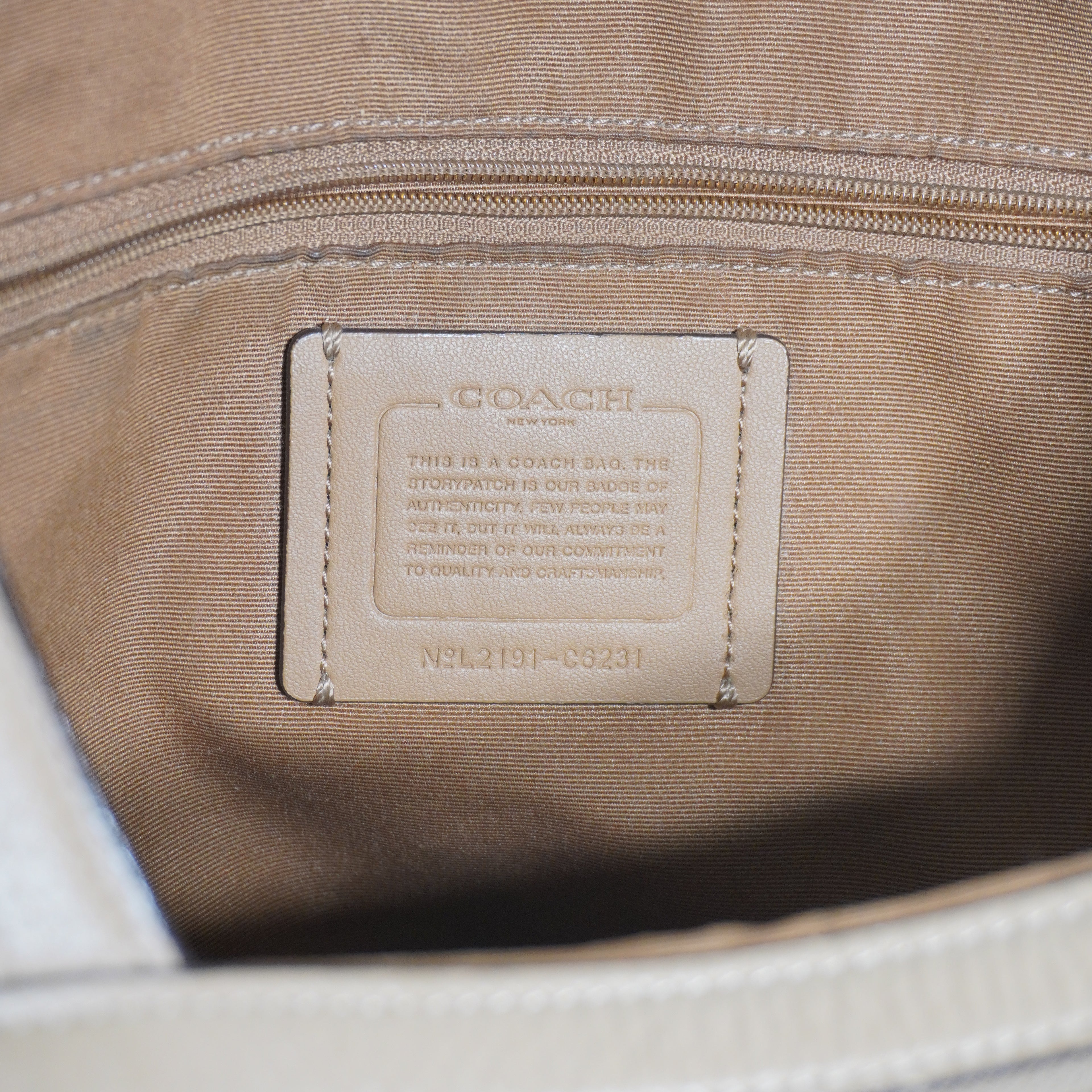 Coach Beige Leather Shoulder Bag