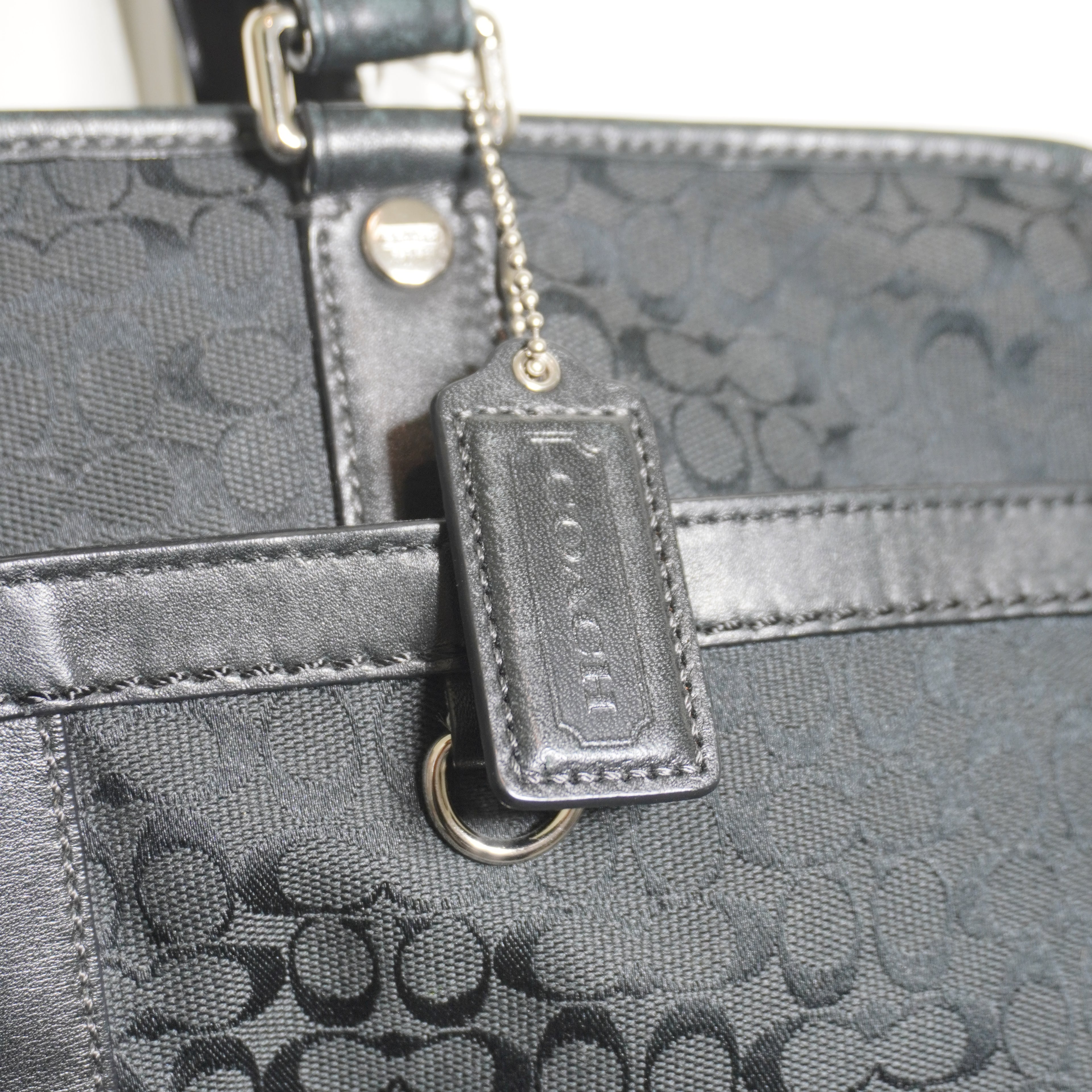 Coach Signature Canvas Tote Bag