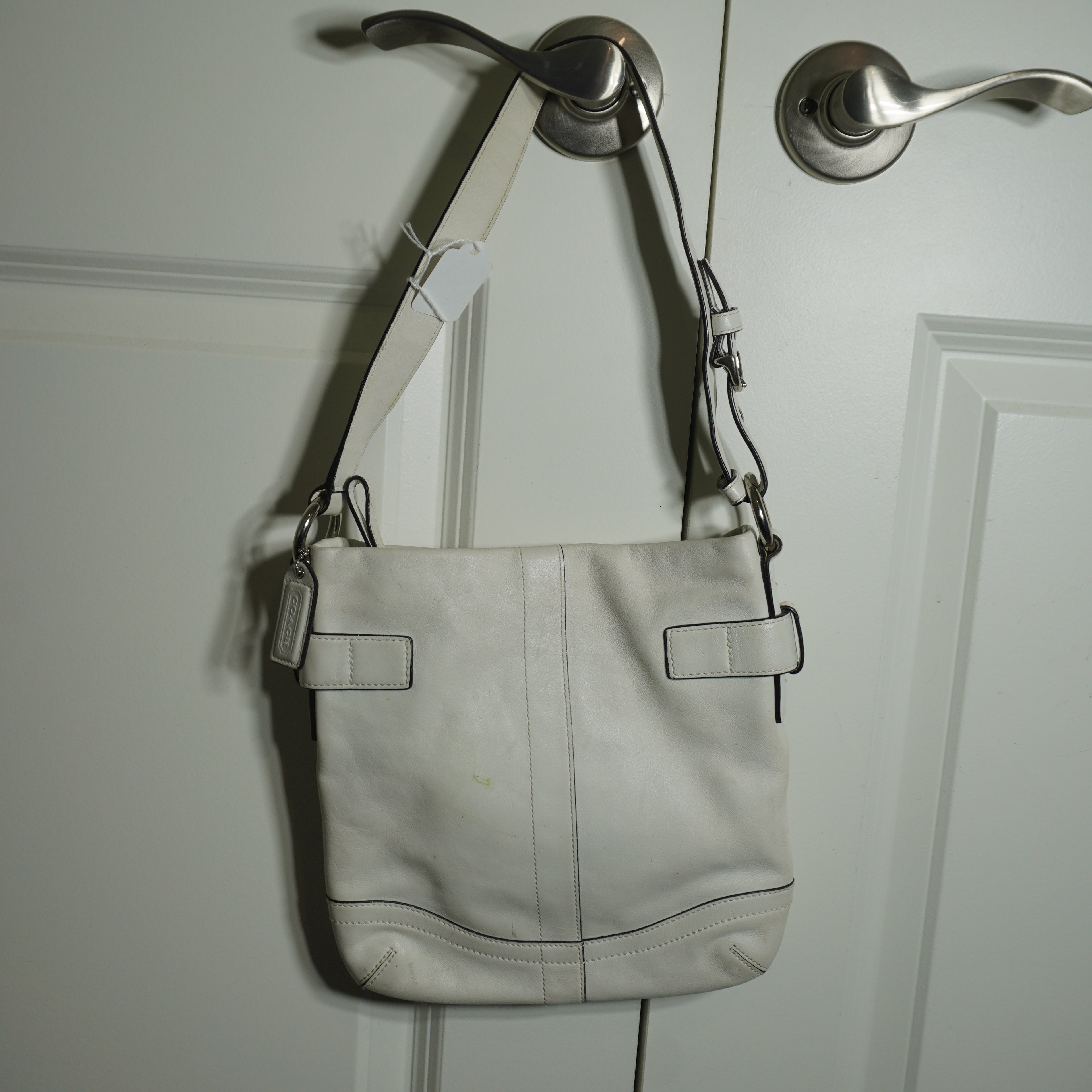 Coach White Leather Shoulder Bag